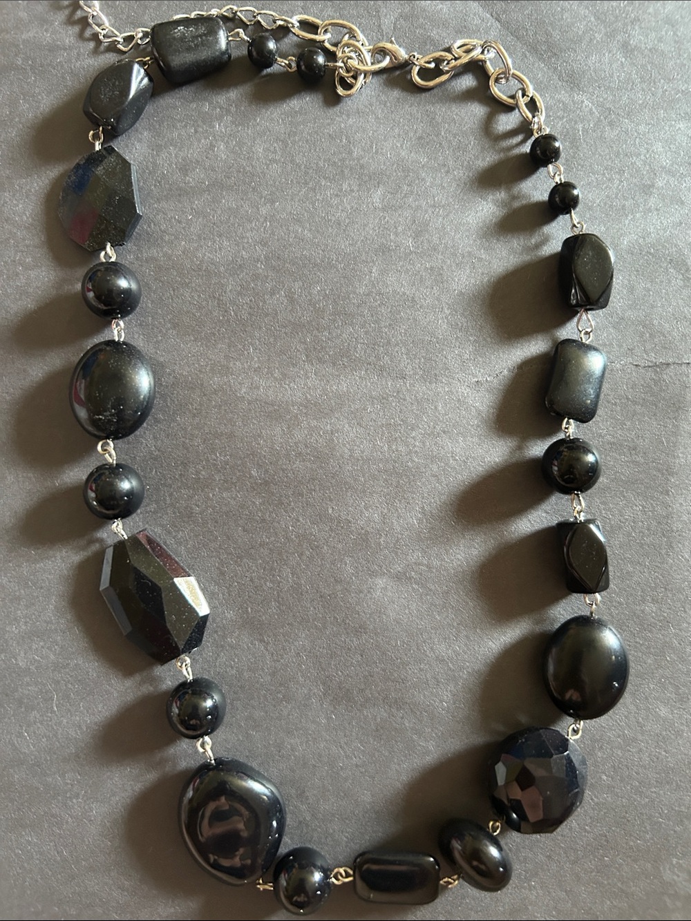 Elegant Black Beaded Statement Necklace – Women Jewelry